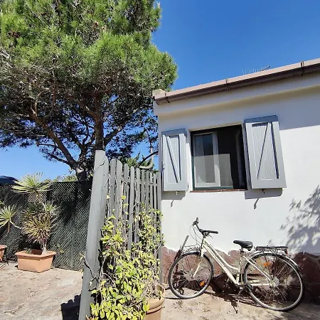 With Pool Su Preppa 's Aus * Carloforte (Isola di San Pietro)