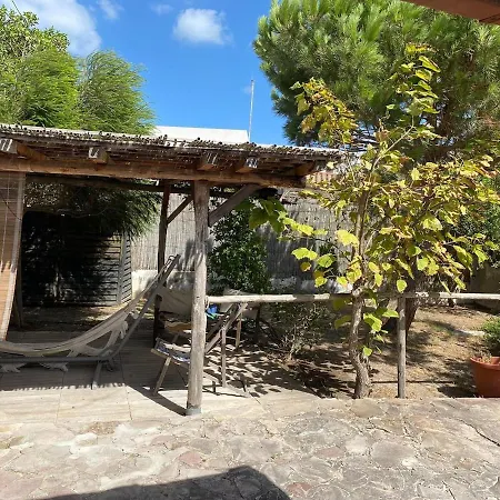 With Pool Su Preppa 's Aus Carloforte (Isola di San Pietro)