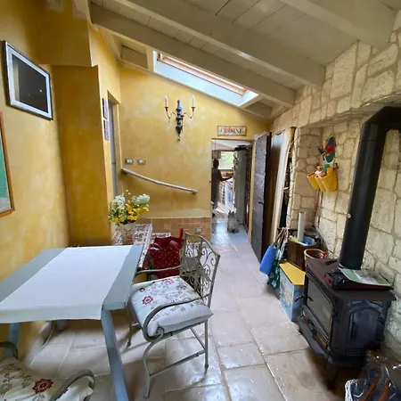 With Pool Su Preppa 's Aus