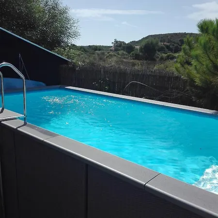 With Pool Su Preppa 's Aus *